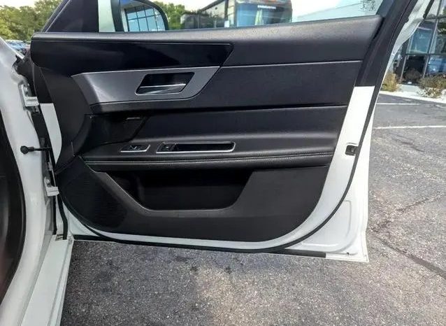 Jaguar XF 35t R-Sport 2016 full