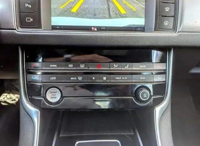 Jaguar XF 35t R-Sport 2016 full