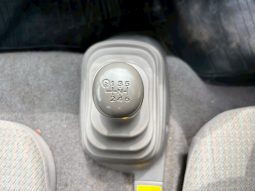 Hino Dutro 2002 (J05C) 3.5 Tonner full