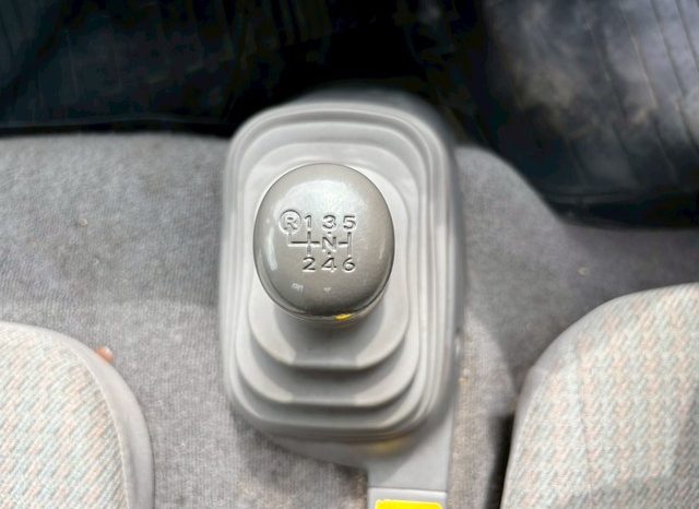 Hino Dutro 2002 (J05C) 3.5 Tonner full