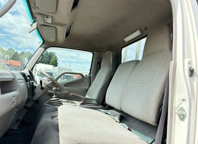 Hino Dutro 2002 (J05C) 3.5 Tonner full