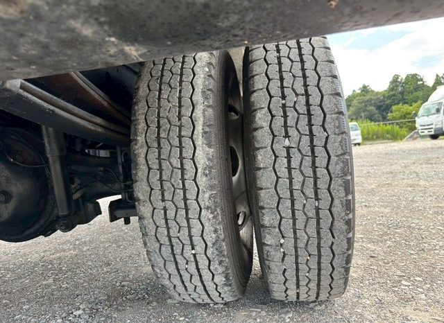 Hino Dutro 2002 (J05C) 3.5 Tonner full