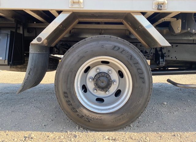 Mitsubishi Fuso Fighter 1995 6D17 4 Tonner full