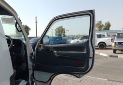 Toyota Hiace Van 1RZ 2003 full