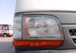 Toyota Hiace Van 1RZ 2003 full