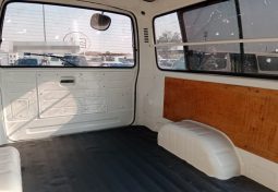 Toyota Hiace Van 1RZ 2003 full