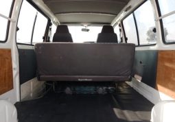 Toyota Hiace Van 1RZ 2003 full