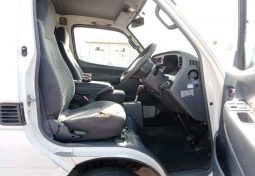 Toyota Hiace Van 1RZ 2003 full
