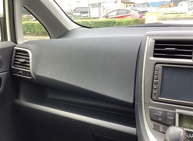 Toyota Ractis S 2012 full