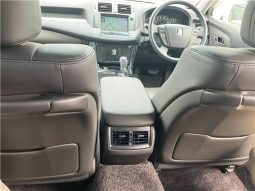 Toyota Crown Athlete 2009 full