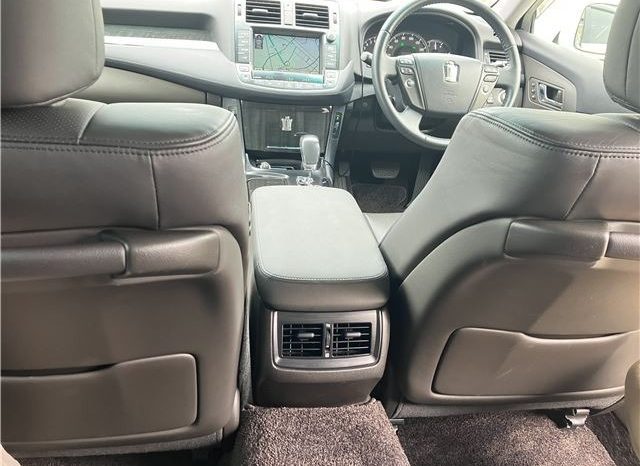 Toyota Crown Athlete 2009 full