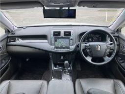 Toyota Crown Athlete 2009 full