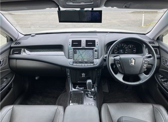 Toyota Crown Athlete 2009 full