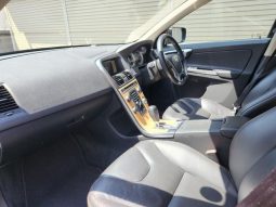 VOLVO XC60 T5 LE 2012 full