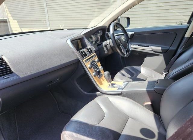 VOLVO XC60 T5 LE 2012 full