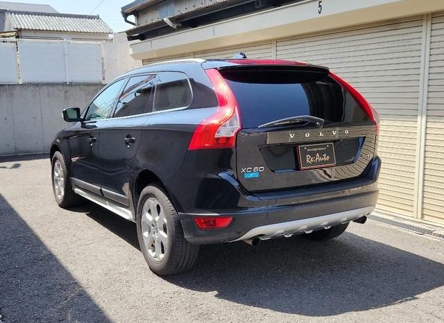 VOLVO XC60 T5 LE 2012 full
