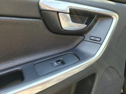 VOLVO XC60 T5 LE 2012 full