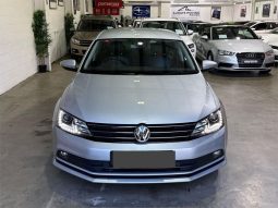Volkswagen Jetta 4D SEDAN 155 TSI Highline Sport 2015 full