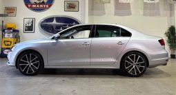 Volkswagen Jetta 4D SEDAN 155 TSI Highline Sport 2015 full