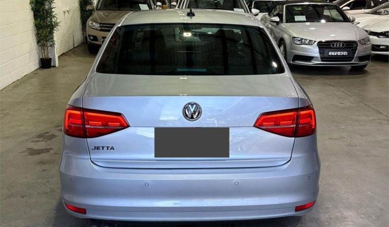 Volkswagen Jetta 4D SEDAN 155 TSI Highline Sport 2015 full