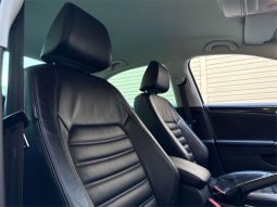 Volkswagen Jetta 4D SEDAN 155 TSI Highline Sport 2015 full