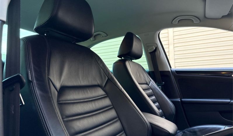 Volkswagen Jetta 4D SEDAN 155 TSI Highline Sport 2015 full