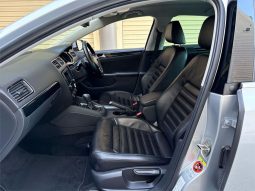 Volkswagen Jetta 4D SEDAN 155 TSI Highline Sport 2015 full