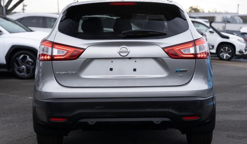 Nissan Qashqai Ti 2015 full