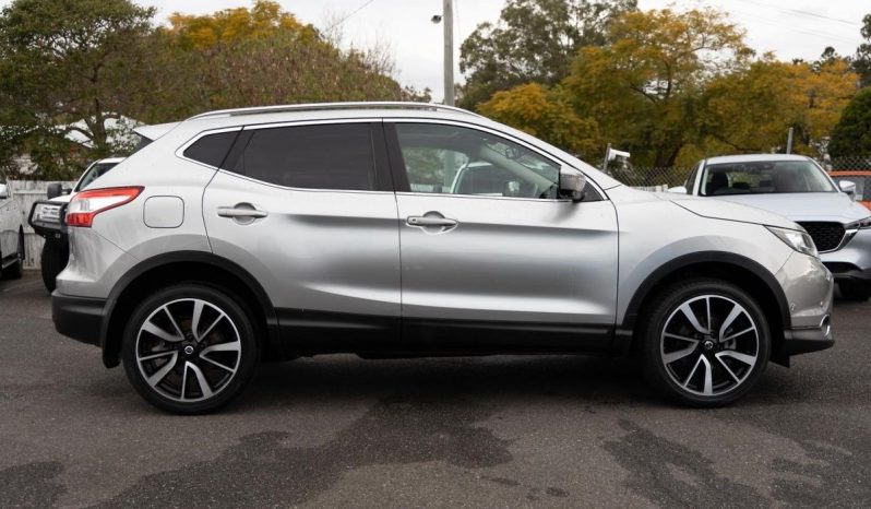 Nissan Qashqai Ti 2015 full