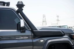 Toyota Land Cruiser 70 2012 full