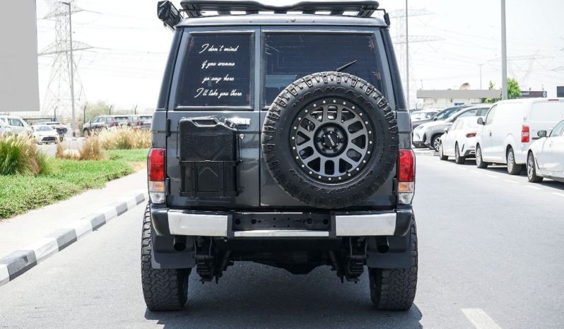 Toyota Land Cruiser 70 2012 full