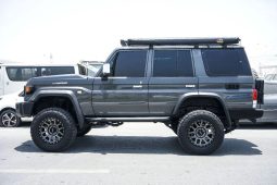 Toyota Land Cruiser 70 2012 full