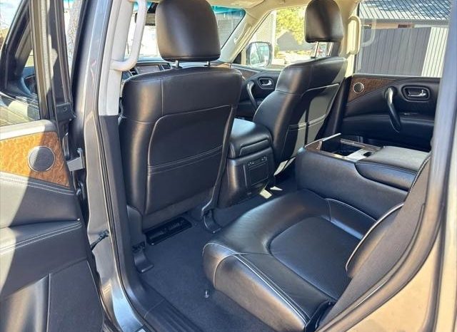 Infinity QX80 Base 2016 full