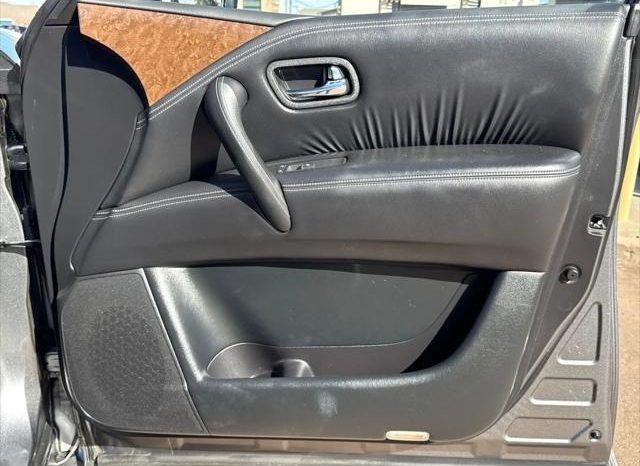 Infinity QX80 Base 2016 full