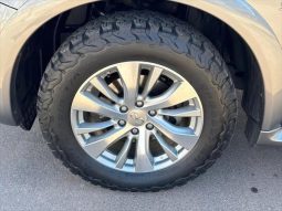 Infinity QX80 Base 2016 full