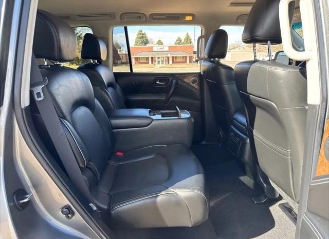 Infinity QX80 Base 2016 full