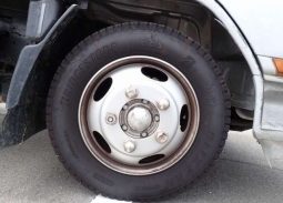 Mitsubishi Fuso Canter (4D33) 2000 full