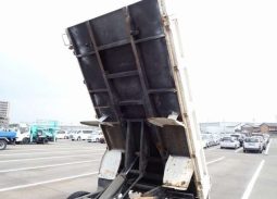 Mitsubishi Fuso Canter (4D33) 2000 full