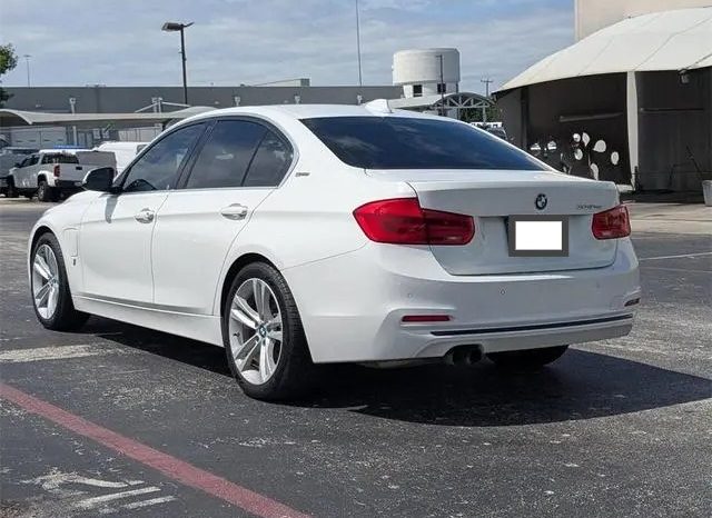 BMW 330e iPerformance 2017 full