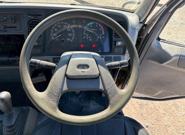 Mitsubishi Fuso Canter Flat Body (4D33) full