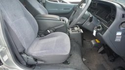 Toyota Hiace Van 2003 full