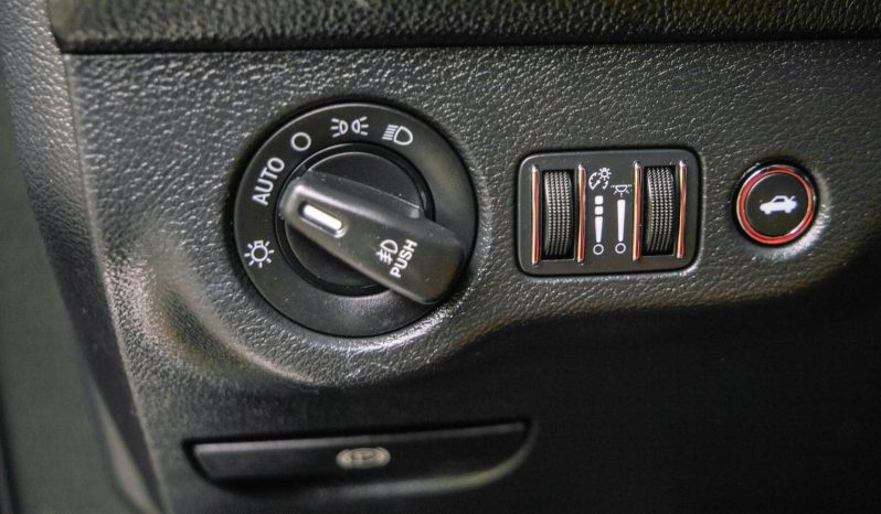 Dodge Challenger R/T Scat Pack 2015 full