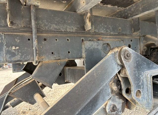 Mitsubishi Fuso Canter (4D33 2 Tonner) 1999 full