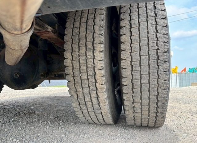 Mitsubishi Fuso Canter (4D33 2 Tonner) 1999 full