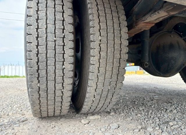 Mitsubishi Fuso Canter (4D33 2 Tonner) 1999 full