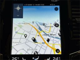 Volvo XC90 T6 Momentum 2015 full