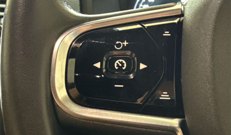 Volvo XC90 T6 Momentum 2015 full