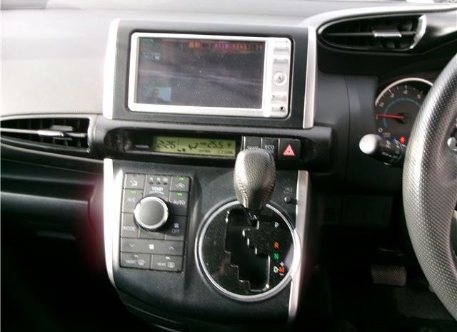 Toyota Wish 2010 full