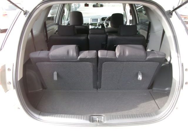 Toyota Wish 2010 full