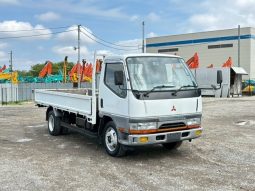 Mitsubishi Fuso Canter 1995  (4D33) full